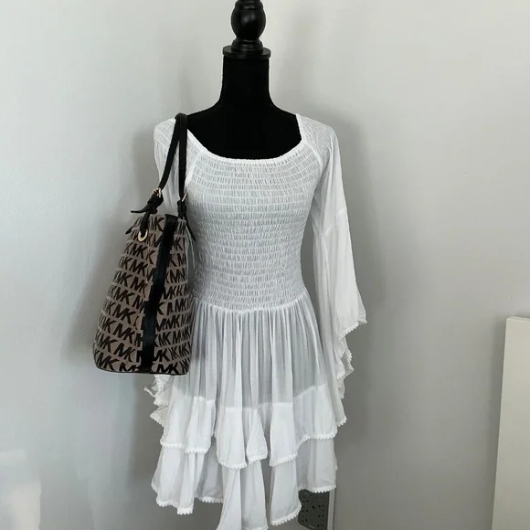 Michael Kors Tote Bag - Picture 10 of 16